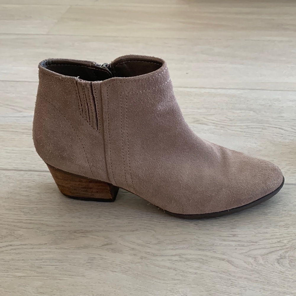 Blondo booties!